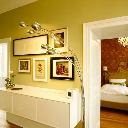 Gaestehaus Zweite Heimat * Rhodt unter Rietburg